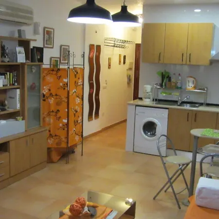 0318 In 800 M From The טורמולינוס