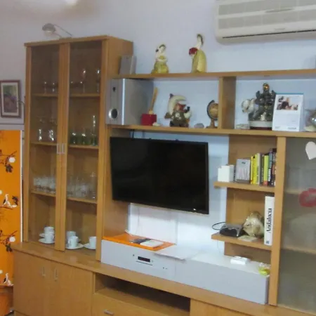 0318 In 800 M From The